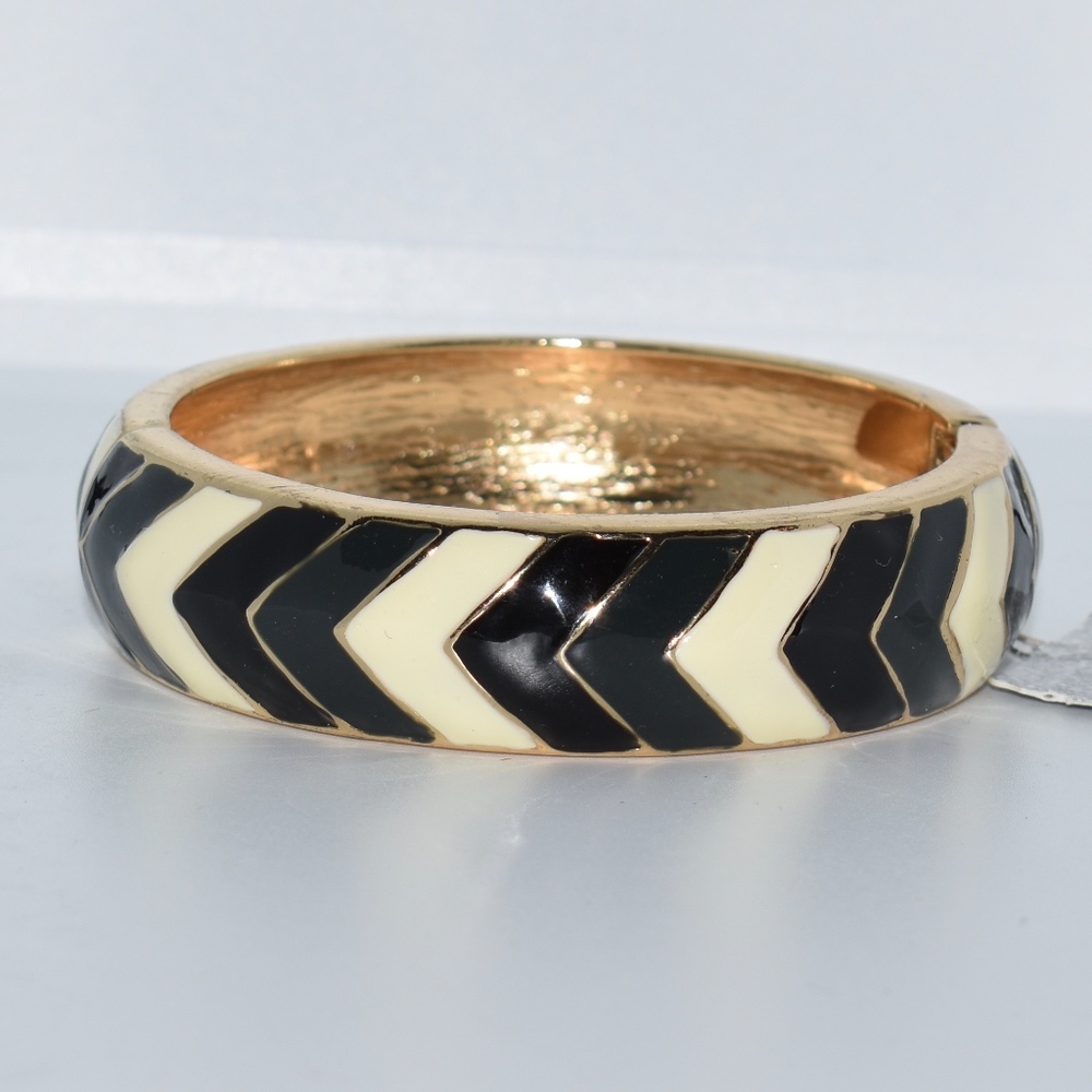 Chevron Clamp Bangle Bracelet Brand New NWT